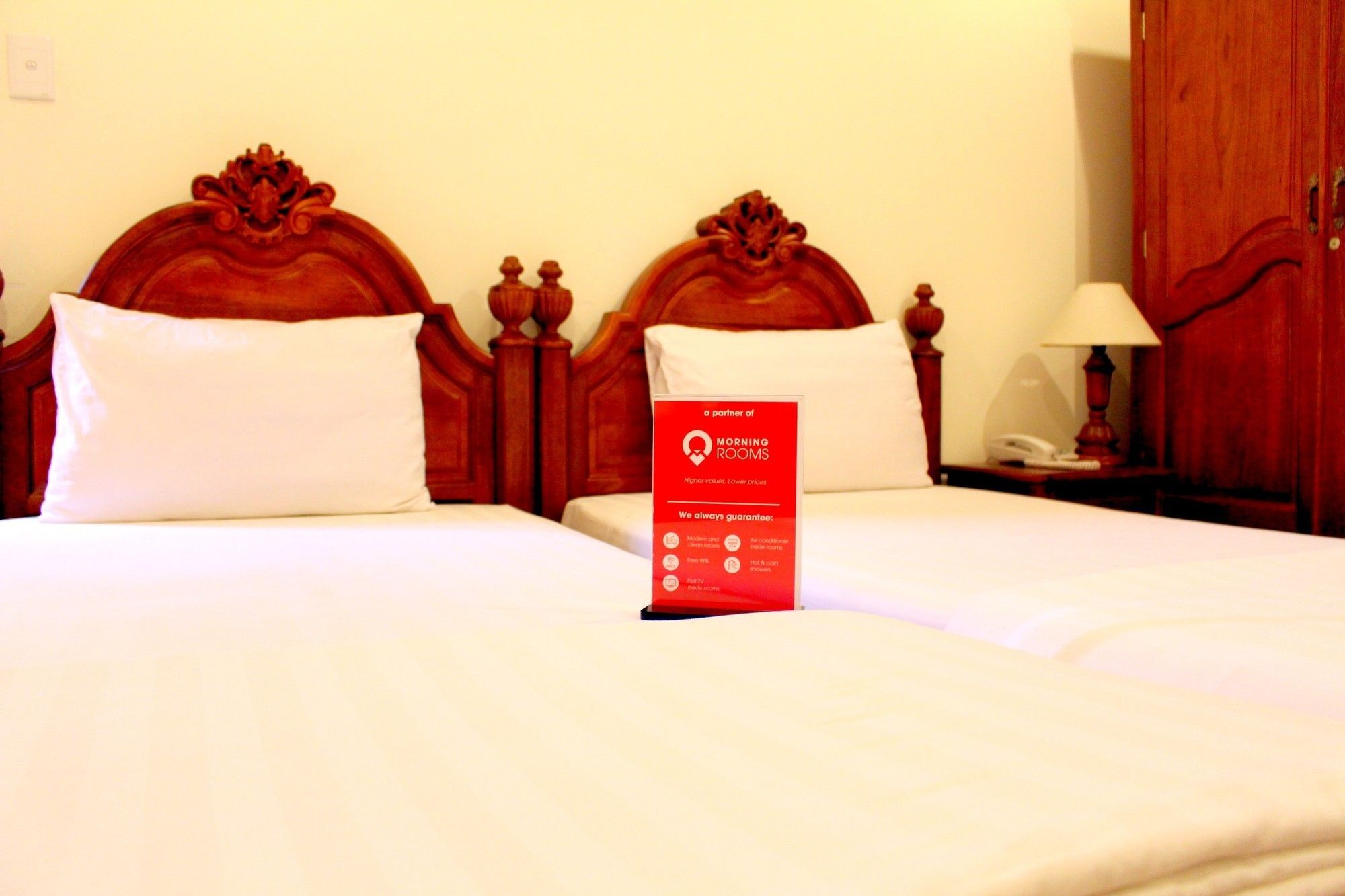 Morning Airport Cuu Long Hotel